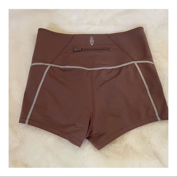 SOLD • NWOT Free People You’re A Peach Shorts - Picture 5 of 6